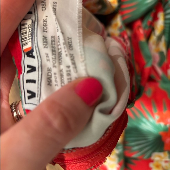 Floral Maxi - Red and Green tropical vacation size 4 maxi long wedding guest - Picture 10 of 14